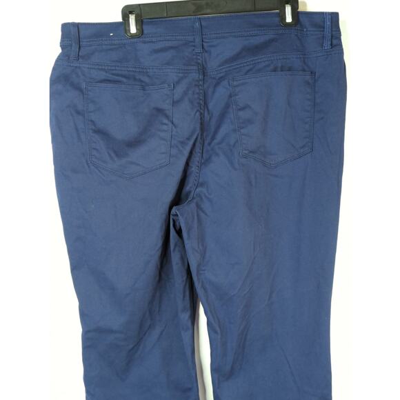 Chico's Navy Blue Slim Leg Cropped Pants Women's Size 16P Mid Rise Casual Career - Picture 6 of 10